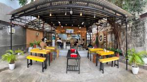 Cheese Hostel Manila