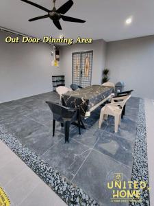 Comfy Rumah Kita Tok Sira Kuantan with pool and sound sys 5BR 14pax