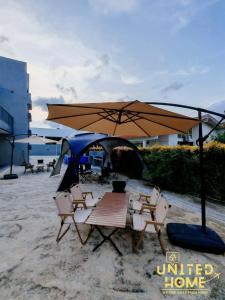 Comfy Rumah Kita Tok Sira Kuantan with pool and sound sys 5BR 14pax