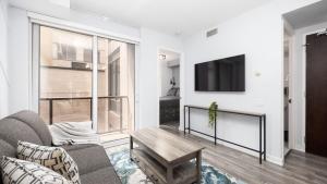 Modern 1BR Condo in Church Yonge Corridor