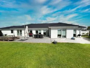 New Villa near Rosengård, City, E20 & Congress C - Kerteminde