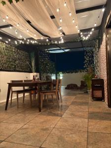 The Rooftop TerraceA unique view, downtown and comforta