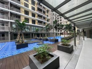 Spacious 2BR Luxury Suite across Okada, Airport