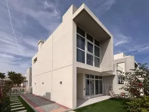 Frank Porter - Albizia Damac Hills 2 - Ud al Beida