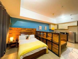 Elegant Condo Beside Venice Grand Canal #vlra23j