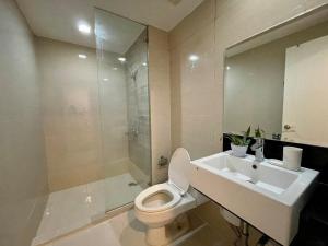 Luxury Bgc Condo Near Venice Mall #vlra22e