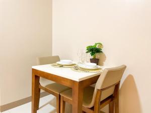 Premium Bgc Staycation, Uptown Area #ournw27b