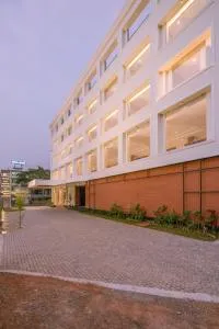 Loft Business Hotel - Muttam