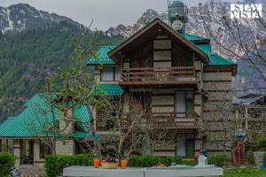 Lost in the Alps by VEO - Part of StayVista