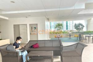 Luxury Bgc Condo At Uptown Area #oursw21e