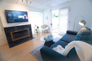 King Oasis - steps to beach with garden patio! - Appartamenti, Los Angeles