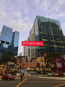 Prime BGC Condo: Uptown Mall & Hyatt #ournw21n
