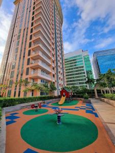 Cozy Condo in Venice BGC with balcony #vlrtc28C