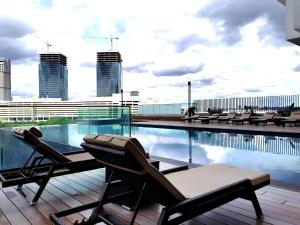 Mid Valley Megamall View Southkey Mosaic 3BR 2FREE By Natol