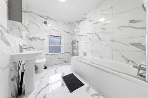 Classy Shared Home With Private Bedroom Near Tube - Bedroom3