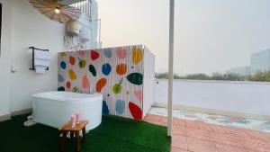 BluO Penthouse - DLF CyberCity, BathTub - Terrace & Garden #staycation Gurgaon