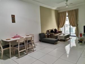 Paradigm Mall Platino Apartment 2BR 2FREE By Natol