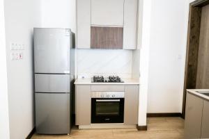 Riverbank One Bedrooms Apartment, Swimming pool, gym, workspace, DB Space Living