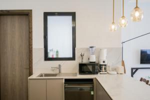 Riverbank One Bedrooms Apartment, Swimming pool, gym, workspace, DB Space Living