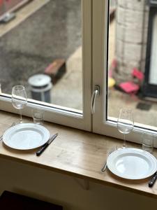 Lhypercentral - 4 Chapeaux