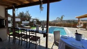 RELAXING POOL HOUSE IN LAGONISI 1 - 卡利维亚索里库