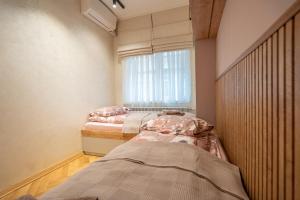 Elegant & Stylish 2-Bedroom Apartment