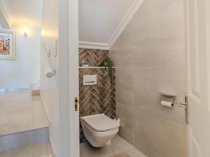 Hermanus - Heart of the Sea