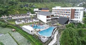 Gulala Azana Hotel & Resort Guci Tegal - 直葛