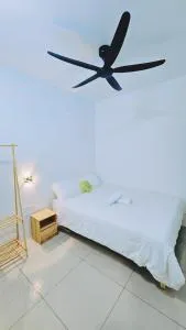 Warmth House - Kampong Pinji