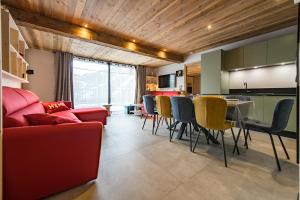 Appartement neuf en hyper centre station - 89 personnes