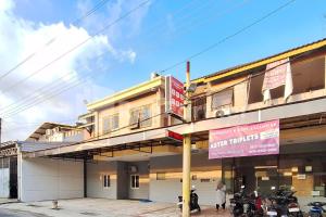 Aster Triplets Guest House JCM Mitra RedDoorz