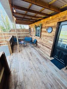 The Hideaway Cabin with Hot Tub