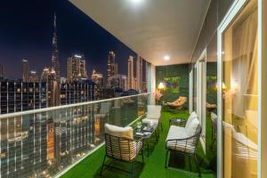 Stunning Burj View - Cozy 2BR - 5 min Dubai Mall