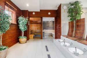 Atrium Spa Practical Studio Near the Beach by Noclegi Renters