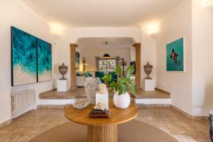 Villa Cavall Bernat con vistas al mar