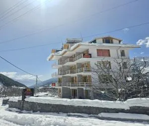 MB Igloo Resort - Chhika