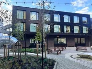 Moloko, modern designed sleep & shower hotel in city center, Digital key by SMS - Enschede