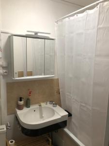 Appartements Charmant duplex avec belle vue mer la plage a 100 m : photos des chambres