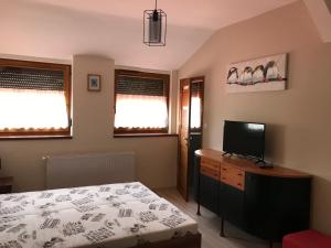 Lipót Termál Camping