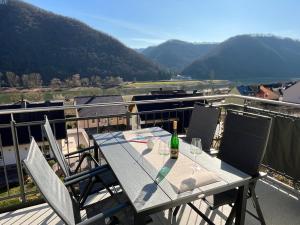 Ferienwohnung Moseltraum, 1-6 Pers, mit 3 Schlafzimmer und Panoramabalkon