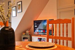 Finest Retreats -No 8 Meadow Retreat