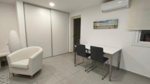 Cozy detached apartment with pool