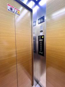 HeiStay-30sec from Hongdae SubwayStop-Elevator