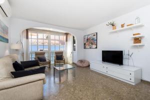 New Picasso Lagunillas Neighborhood Apartment