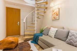 上海云庐民宿 Free shuttle bus service from PuDong Airport and Disneyland is available