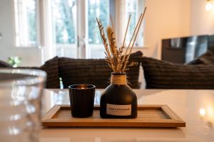 Runway Hse Luxe 5 Bed, with King sized Beds, next to Aiport & NEC, JLR 5 mins