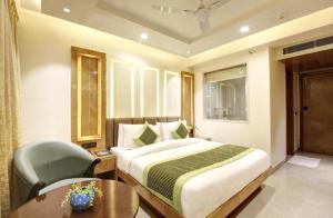 Hotel Platinum With Free Pickup-Delhi Airport