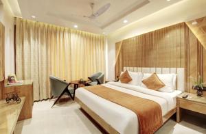 Hotel Platinum With Free Pickup-Delhi Airport