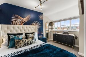 Duplex Penthouse in Central Whitby - Harbour Views