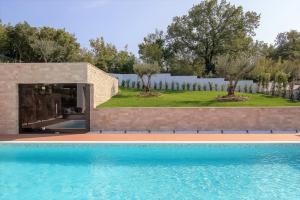 Villa #1 for 8 people near Rovinj with 50 m2 private pool, sauna & pet friendly